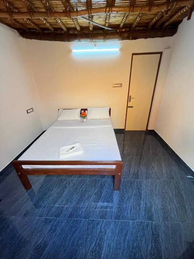 Serenity Bay Home Stay Puducherry Buitenkant foto